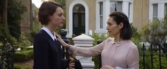 伦敦糊心   第一季的剧照